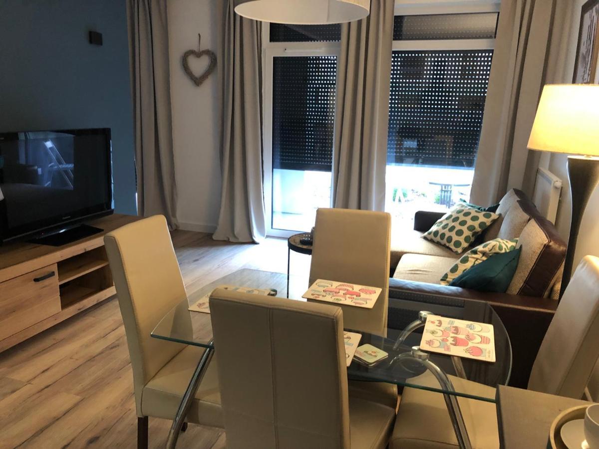 Przytulny Apartament Na Nowej Apartment Zielona Gora  Bagian luar foto