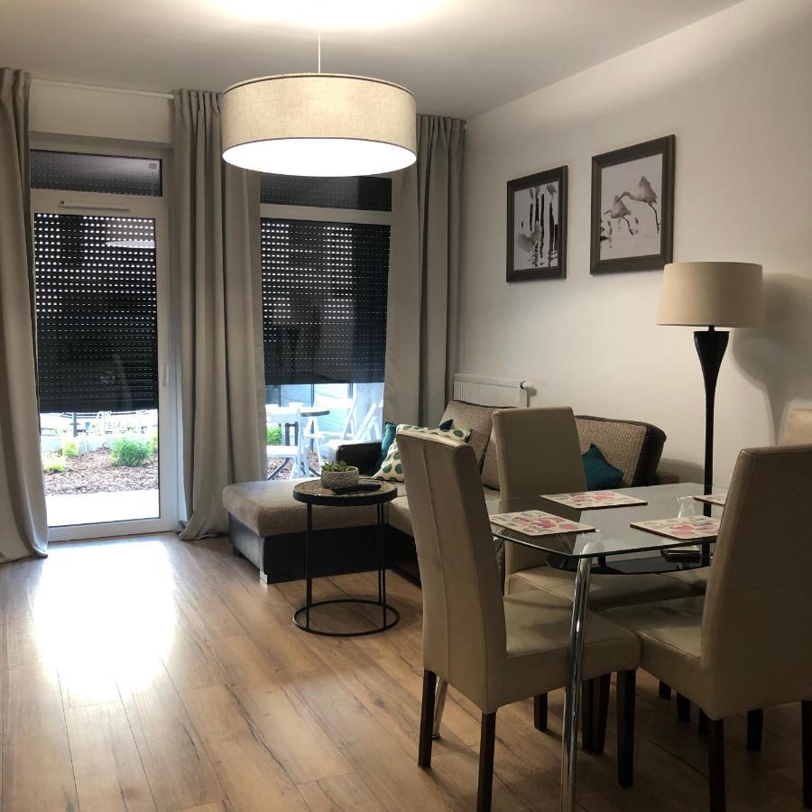 Przytulny Apartament Na Nowej Apartment Zielona Gora  Bagian luar foto